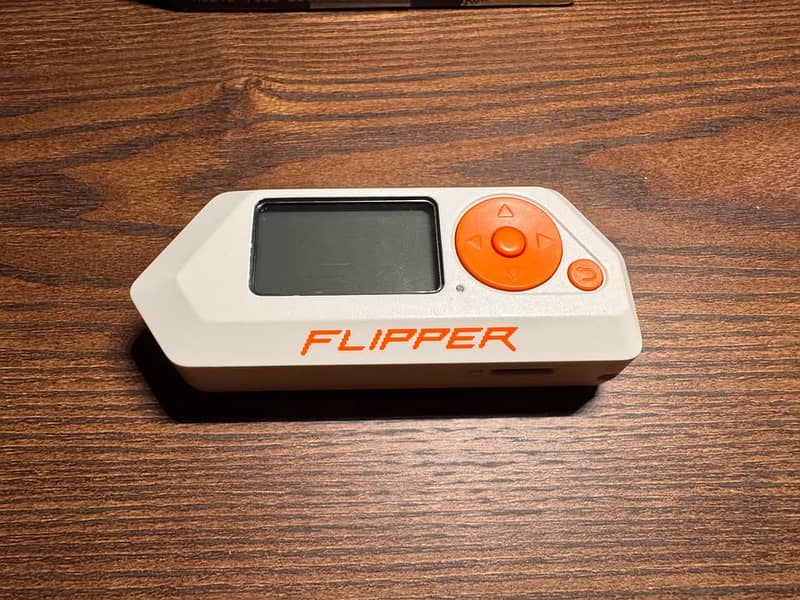 Flipper Zero with DEV Board 8