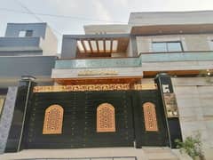 10 Marla Beautiful Renovated House Available For Sale On 60 Ft. Road