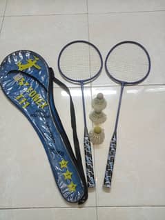 BADMINTON RACKET + FREE ACCESSORIES