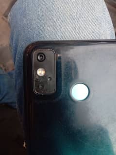 techno spark 6 Go 4Gb 64Gb hai.