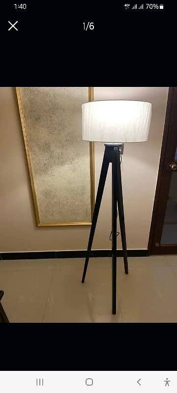 Tripod lamp 3