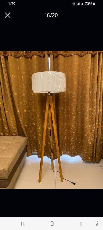 Tripod lamp 5