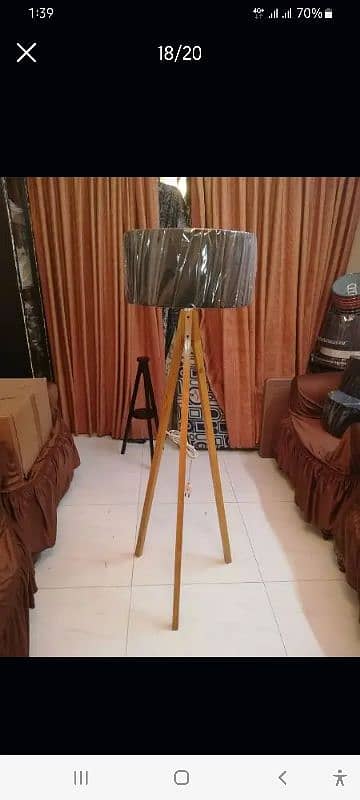 Tripod lamp 6
