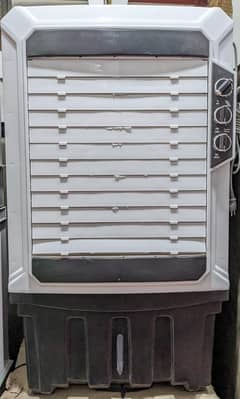 BRAND NEW PLASTIC COOLER