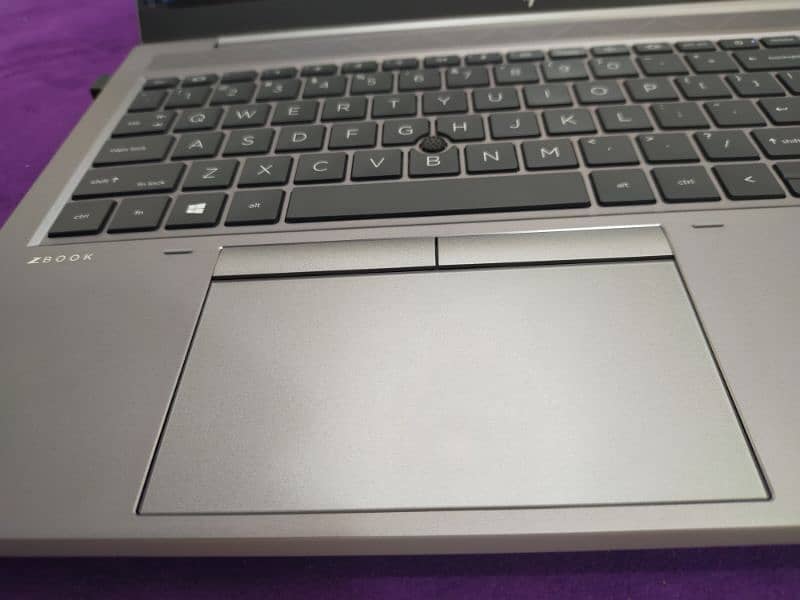 Hp zbook 15 G8 Firefly core i7 11th generation brand new condition 2