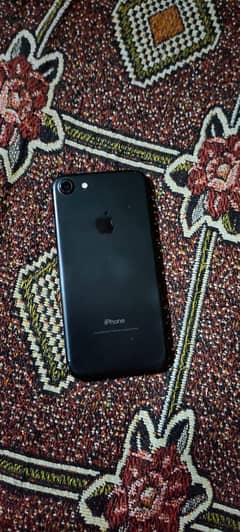iPhone 7  pta approved 128 gb battery health 82%