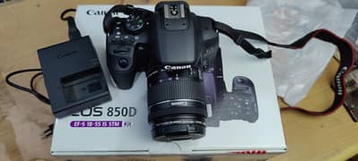 Canon EOS 850D DSLR Camera with 18-55mm STM Lens