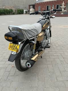 125 Gold edition 2025  urgent for sale