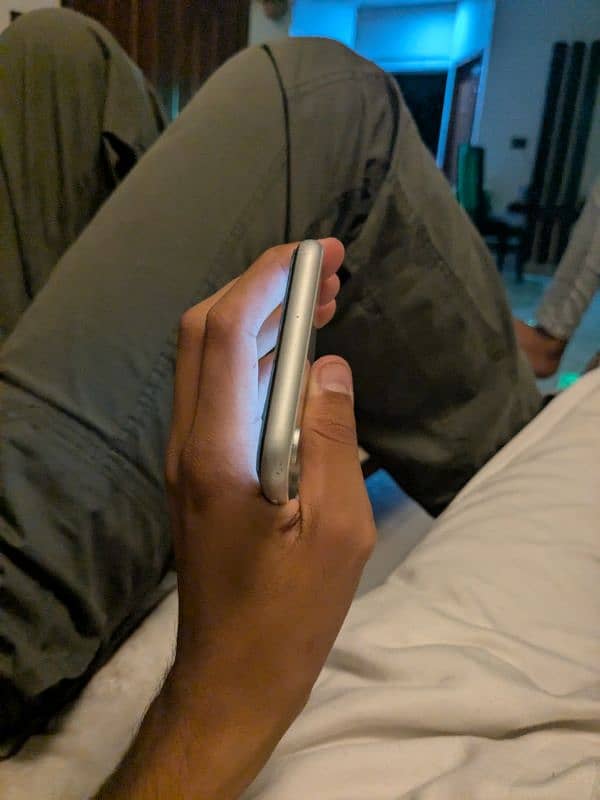 iphone XR non pta 4