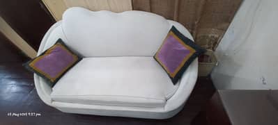 3 Seater Sofa Set with 2 Cousion