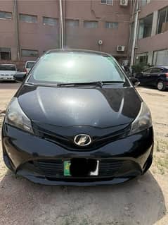 Toyota Vitz 2015