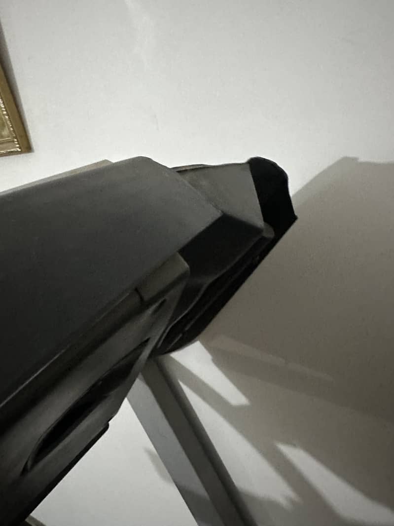 Full size treadmill with incline function 4