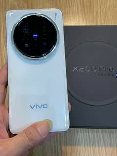 vivo X 200 Pro 16+16/512GB PTA Approved 0322/100/7952 wattsapp No