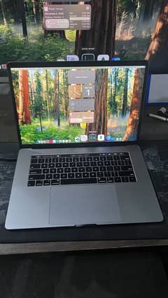 15.2" Macbook Pro 2018 32gb/256gb 4gb Graphic Card