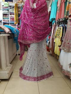 1200-1500 Pieces Clothing Stock Available For Sale