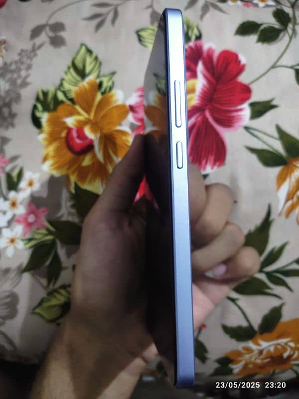 Oppo Reno 11 F 5G 8/256GB Full boX 10/10 condition 6