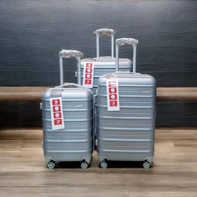 Luggage Bag's/ Luggage Suitcase/ Trolley Bag's/ Attachi/ Suitcase