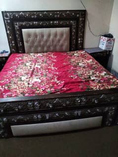 bed with side table dressing showcase