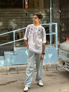 Drop shoulder T-shirt