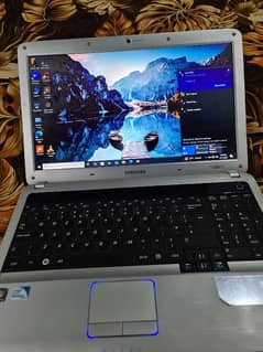 samsung Laptop 4gb 320gb good condition no any fault