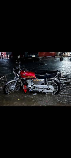 HONDA CG 125 SPACIAL EDITION RED COLOUR MZD NUMBER