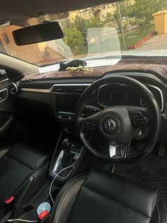 MG