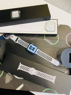 Apple watch series 6 44mm nikee edition