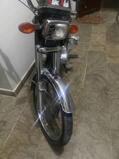 Honda 125 Model 2023 registered 2022 unique power