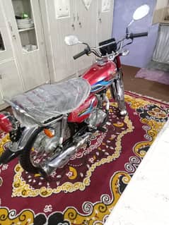 honda 125 2024 brand new bike 1 owner