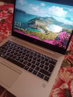 Hp Elite book 830 G5  i5 8th Gen,