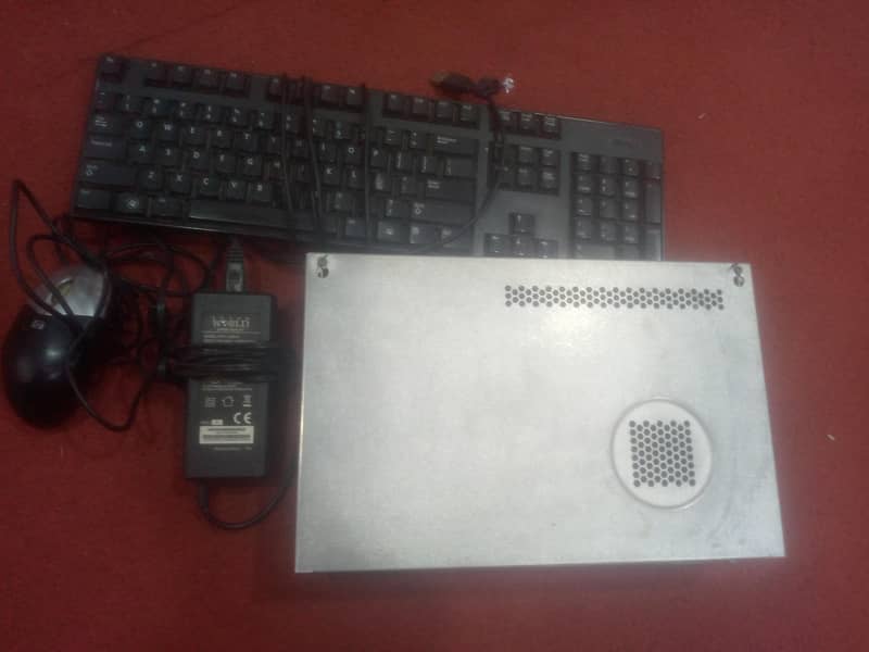 PC HP computer with keyboard and mouse 5