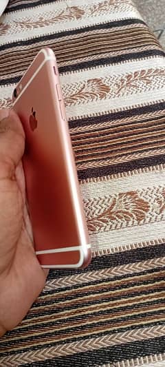 iphone 6s contact me my WhatsApp 0309-6556549
