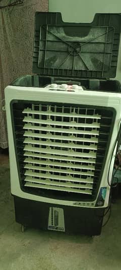 AC & DC cooler