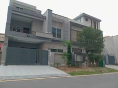 8 Marla Double Story Brand New Villa For Rent