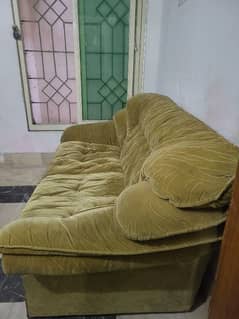 6 seter jumbo size sofa with cover