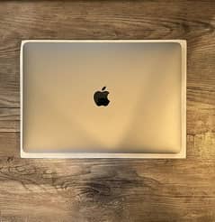MacBook Air 2020 | Core i3 | 256GB | Excellent Condition |