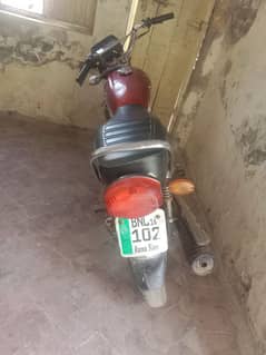 Honda 125, 2016 model In Rs. 90000