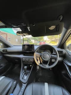 Toyota yaris hatchback