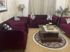 Sofa Set (7 seater) in Perfect condition