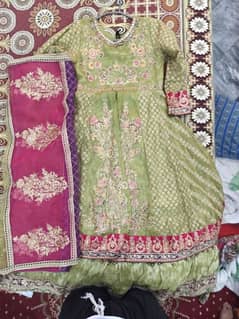 Beautiful women Suit for weddings heavy set stitched brand new