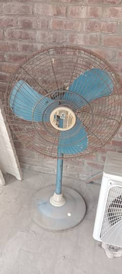 Padestal Fan of Climax for sale
