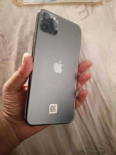 I phone 11 pro max look like new condition All ok