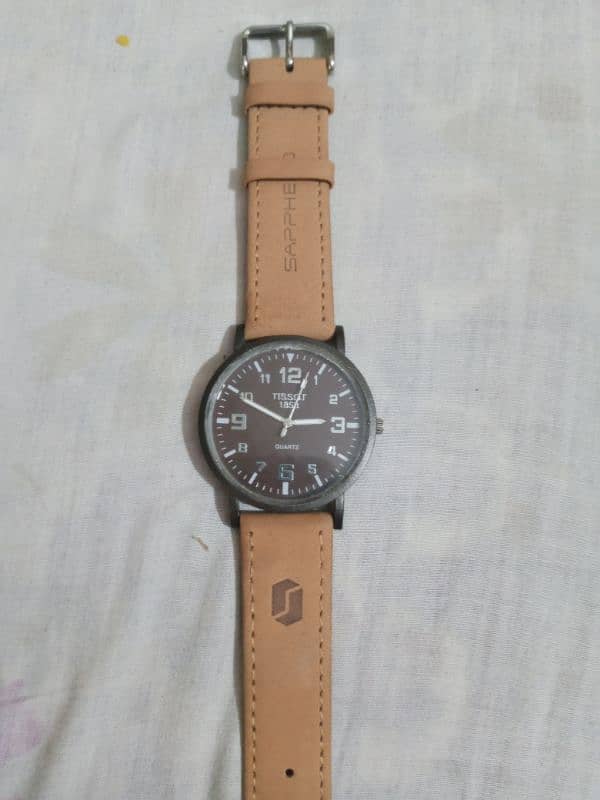 Men watch 3