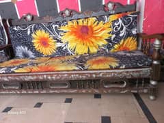 3 seater sofa for sal use condition