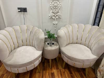 2 Sofa Chairs and small table