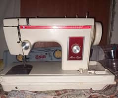 sewing machine