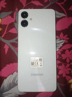 Samsung Galaxy a06 4/64 10/10 only glass damage