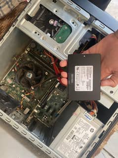 Budget Gaming Pc With ( i5 2400 + Amd Radeon HD 8570 1GB)