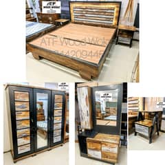King size bed Queen size bed Double bed Single bed Wooden bed Met