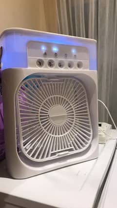 10-Inch USB Mist Cooling Fan | Portable AC Style